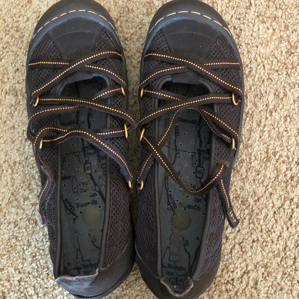 J-41 Womens sneakers size 9